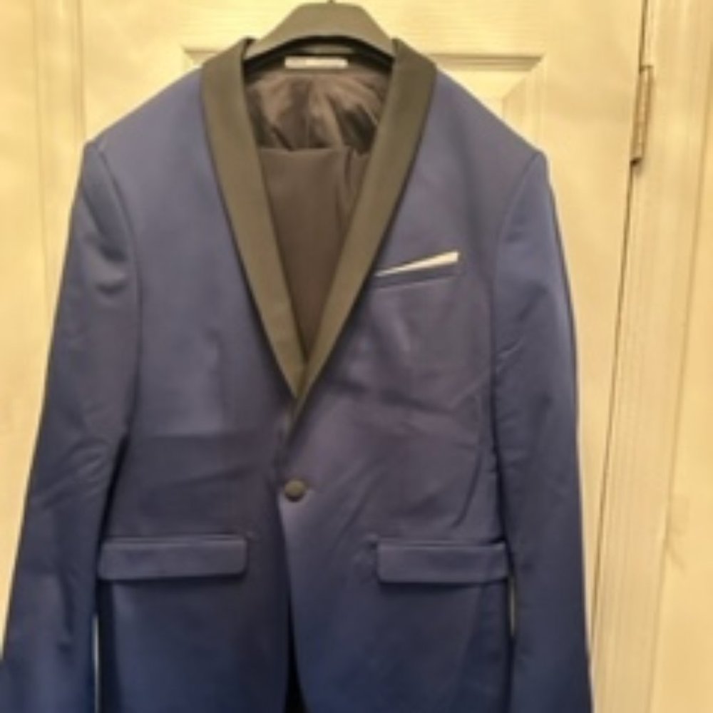 Zara Navy Blue and Black Tuxedo. 44 USD, Pants 32 USA